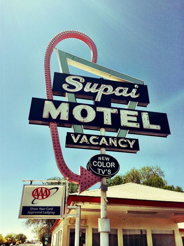 Enseigne Supai Motel Seligman Route 66 Arizona