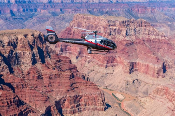 Survol du Grand Canyon