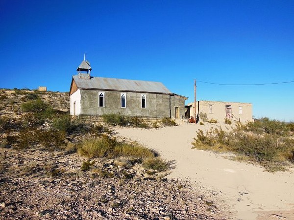 L’église en cours de restauration Terlingua