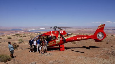 Survol du lac Powell en hélicoptère