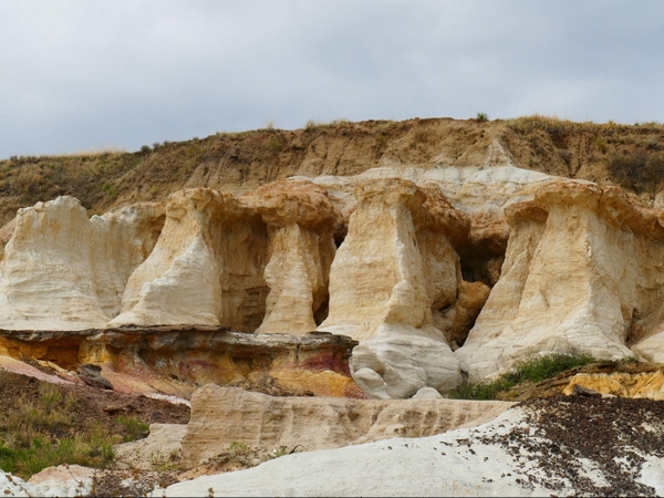 Hoodoos Paint Mines Interpretive Park