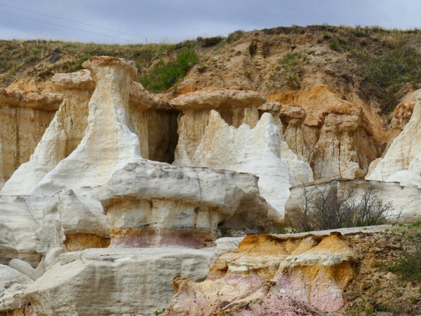 Hoodoos Paint Mines Interpretive Park