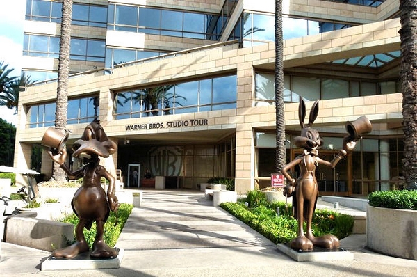 Entrée VIP Warner Bros. Hollywood Bugs Bunny Daffy Duck