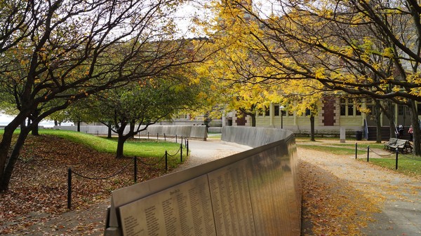 Mur d'honneur Ellis Island
