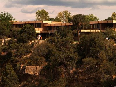 Kachina Lodge