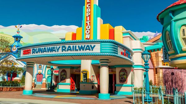 Mickey & Minnie's Runaway Railway